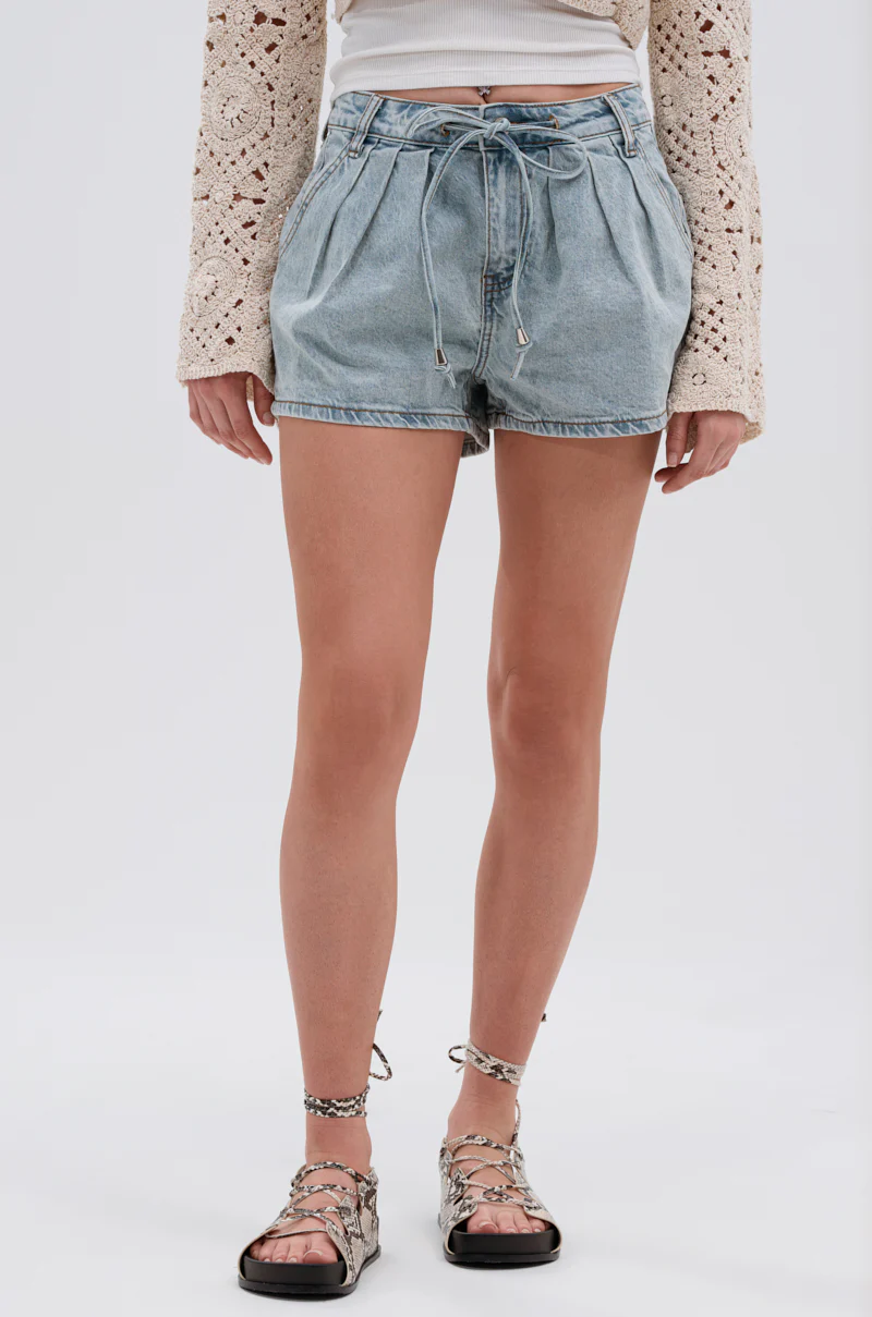 FIRE HOT DENIM SHORT - Image 3