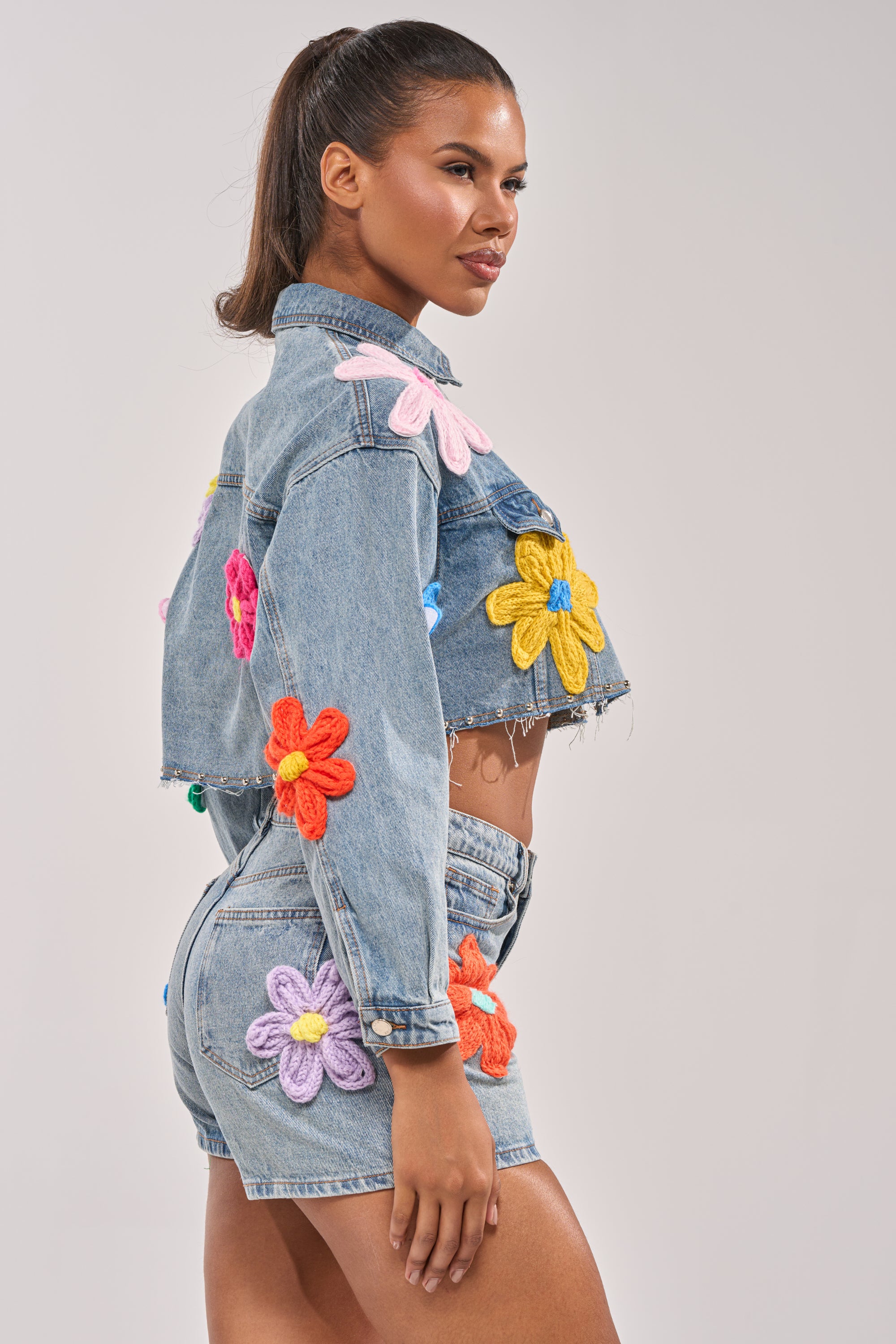FLOWER PATCH DENIM JACKET - Image 5