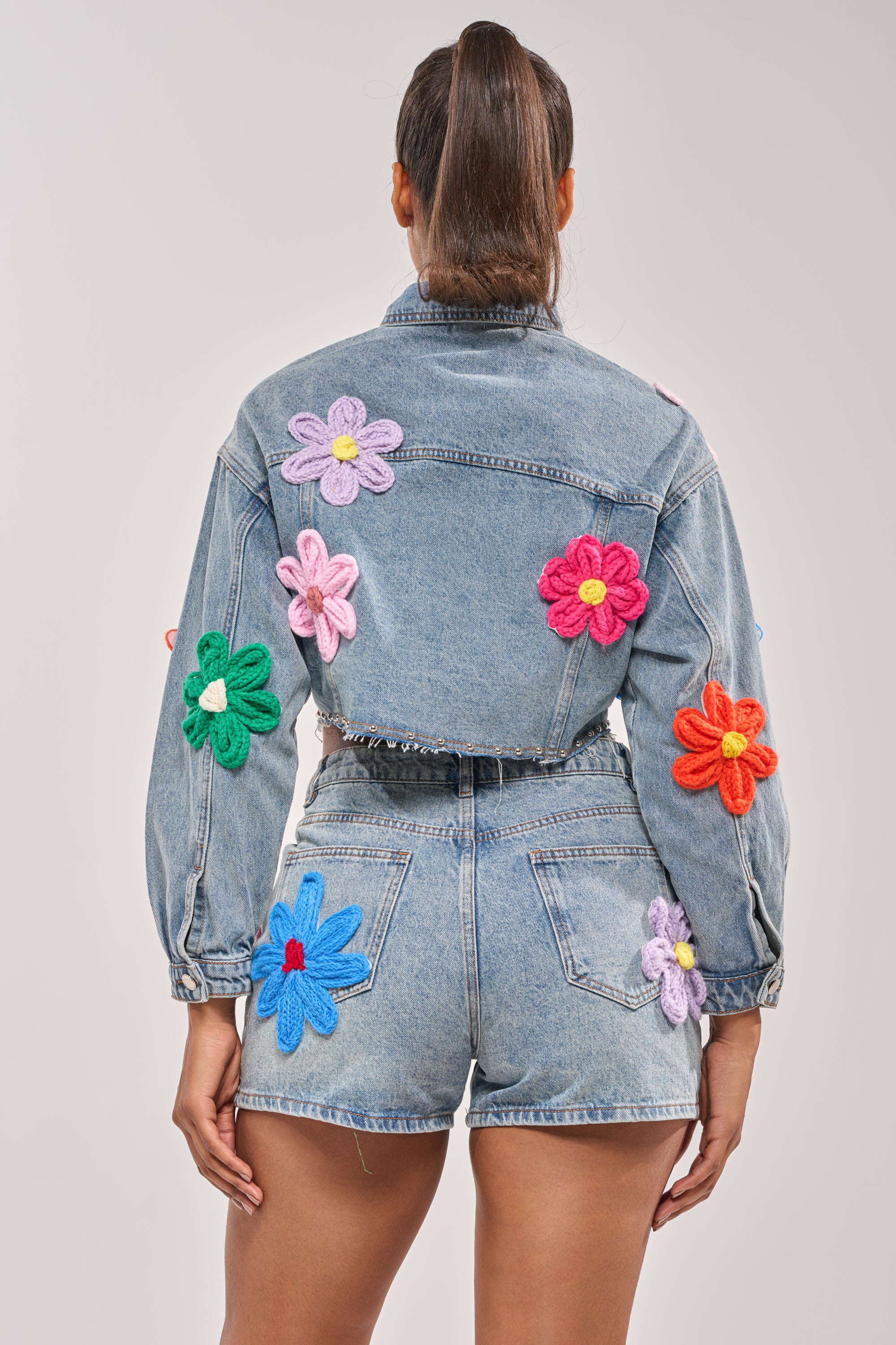 FLOWER PATCH DENIM JACKET - Image 6