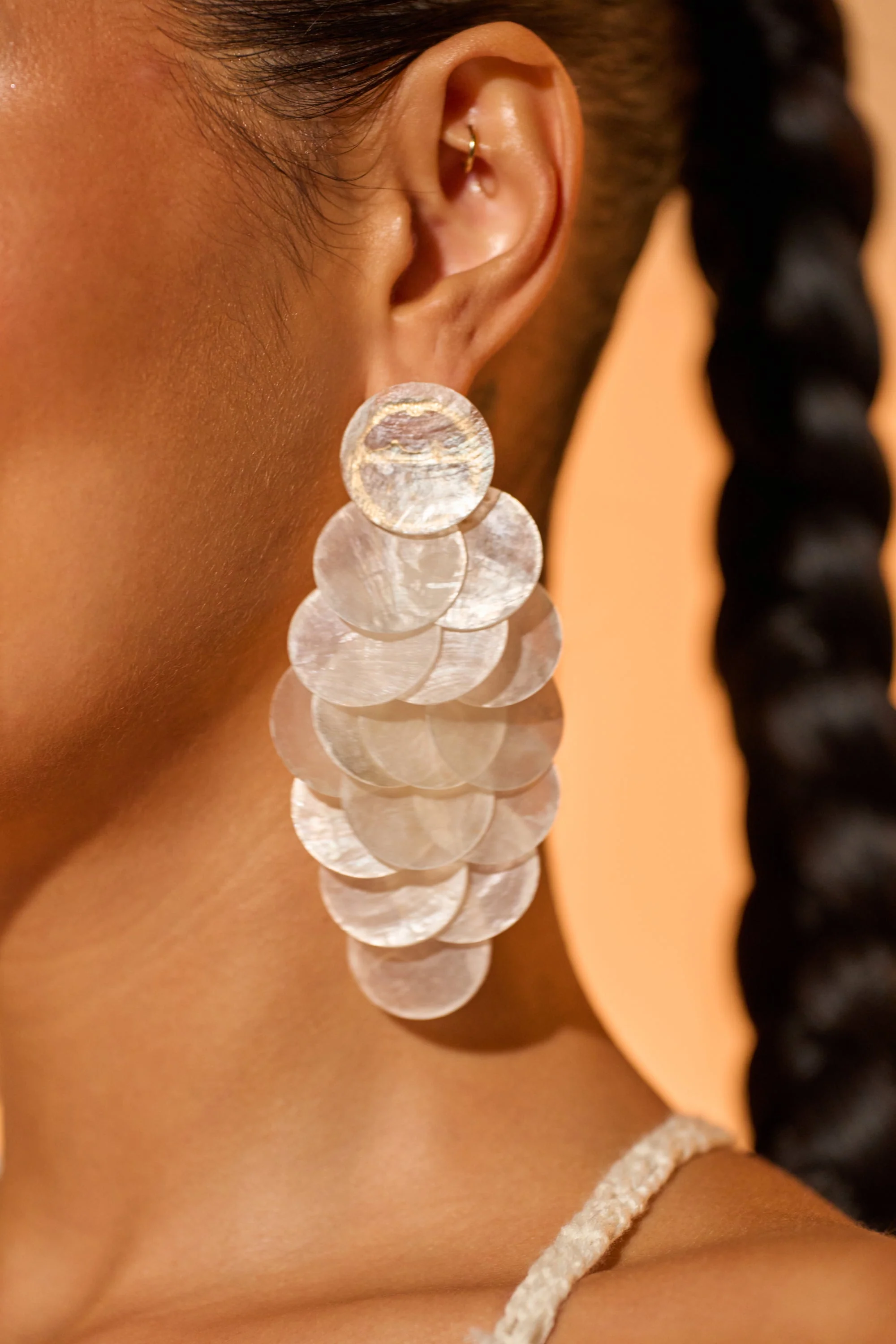 GIMME MY SHELLS EARRING - Image 2
