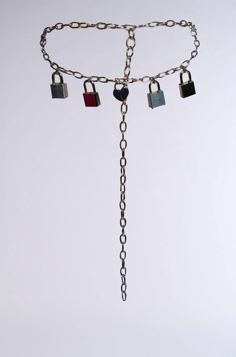 HEART ON LOCK CHAIN BELT - Image 2
