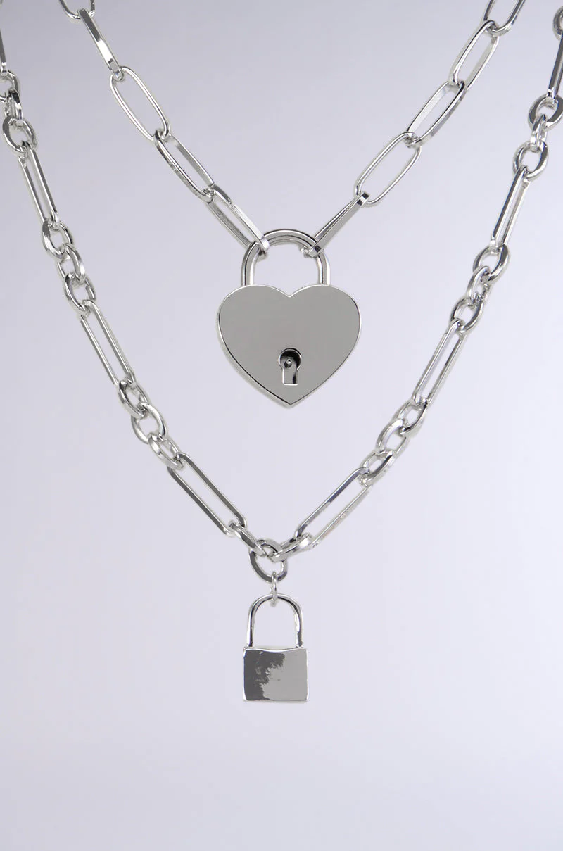 HEART ON LOCK NECKLACE SET - Image 3