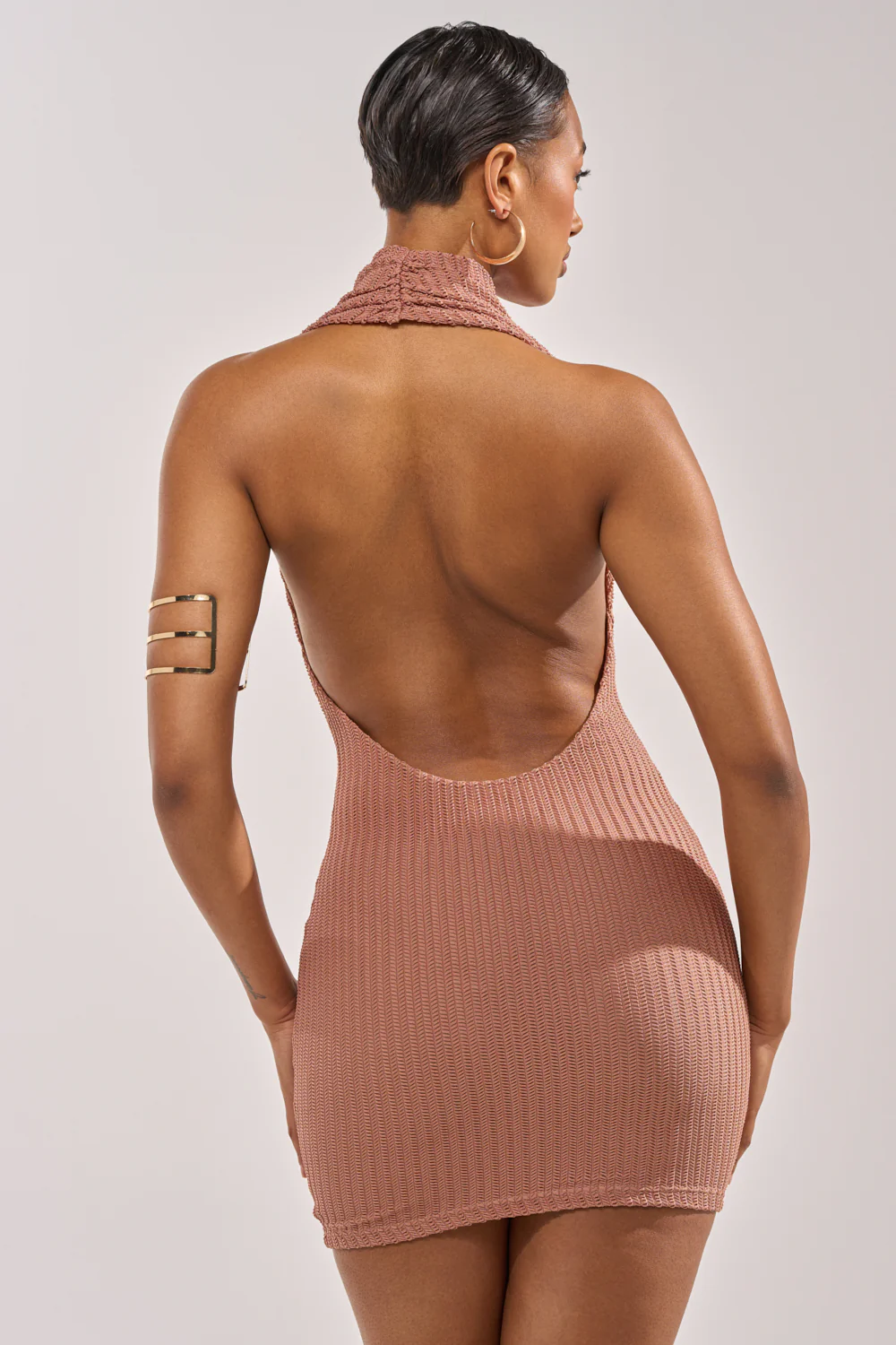HEARTBREAKER WOVEN MINI DRESS IN BROWN - Image 4