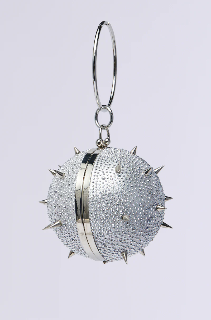 I BITE BACK STUD CLUTCH BAG - Image 6