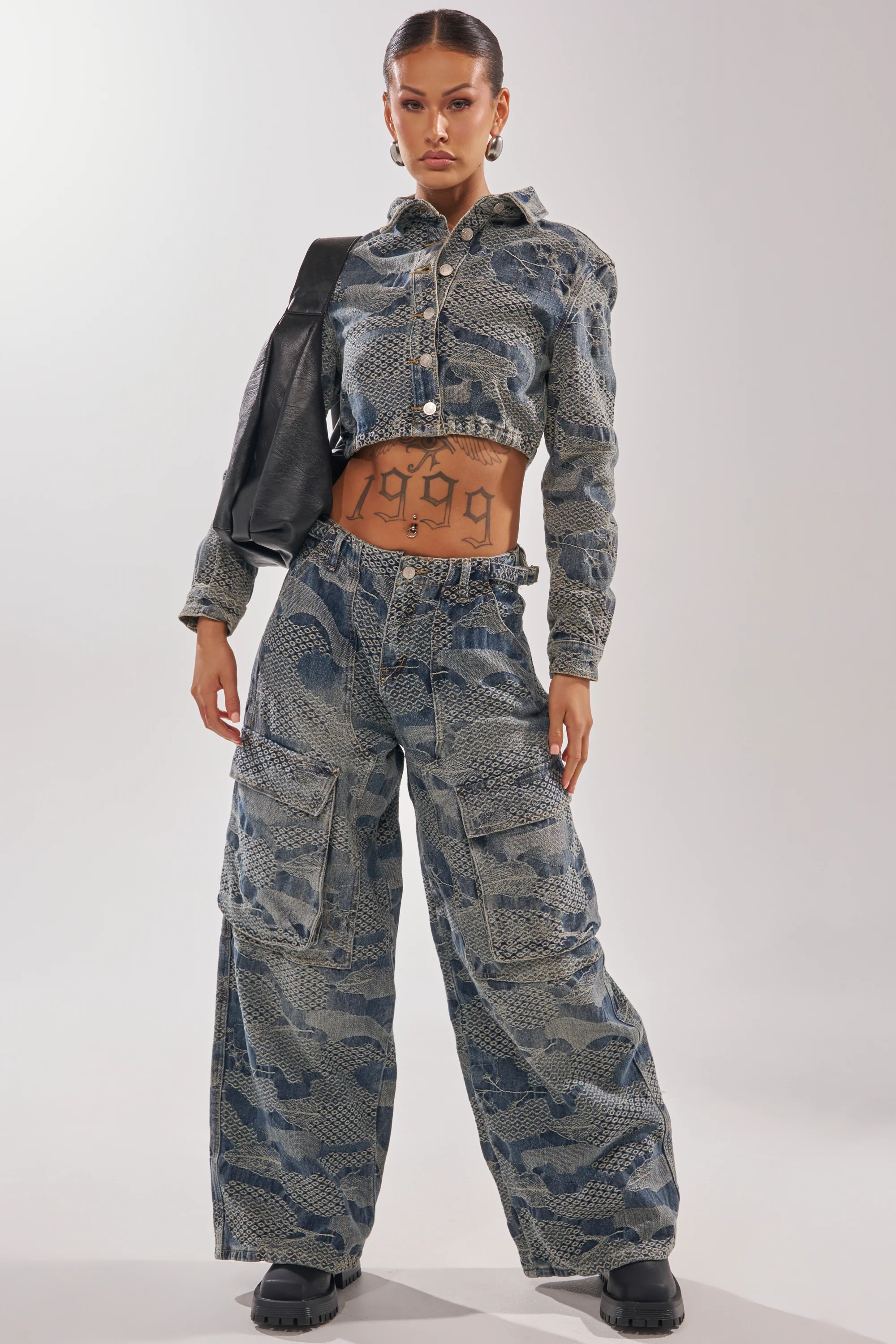 I THINK YOU WANNA KNOW DENIM BUTTON DOWN - Image 6