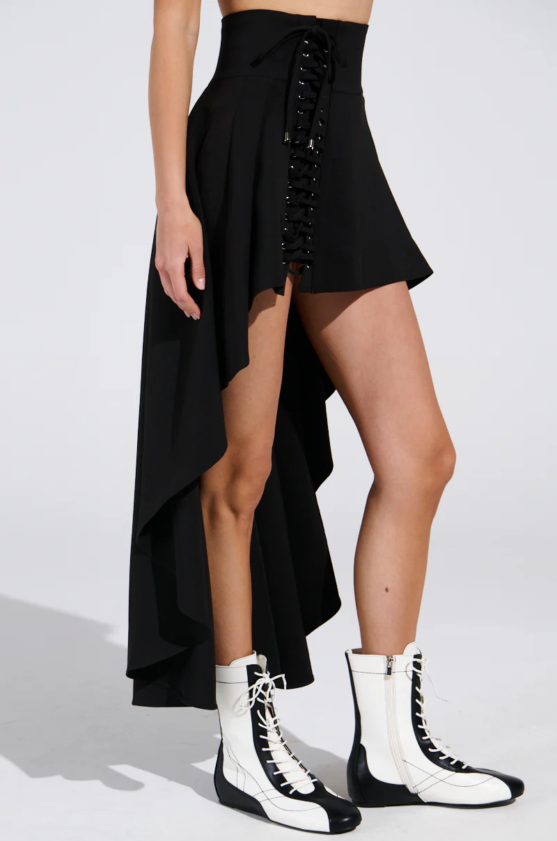 USED TO LOVE YOU SIDE LACE SKIRT IN BLACK - Image 4