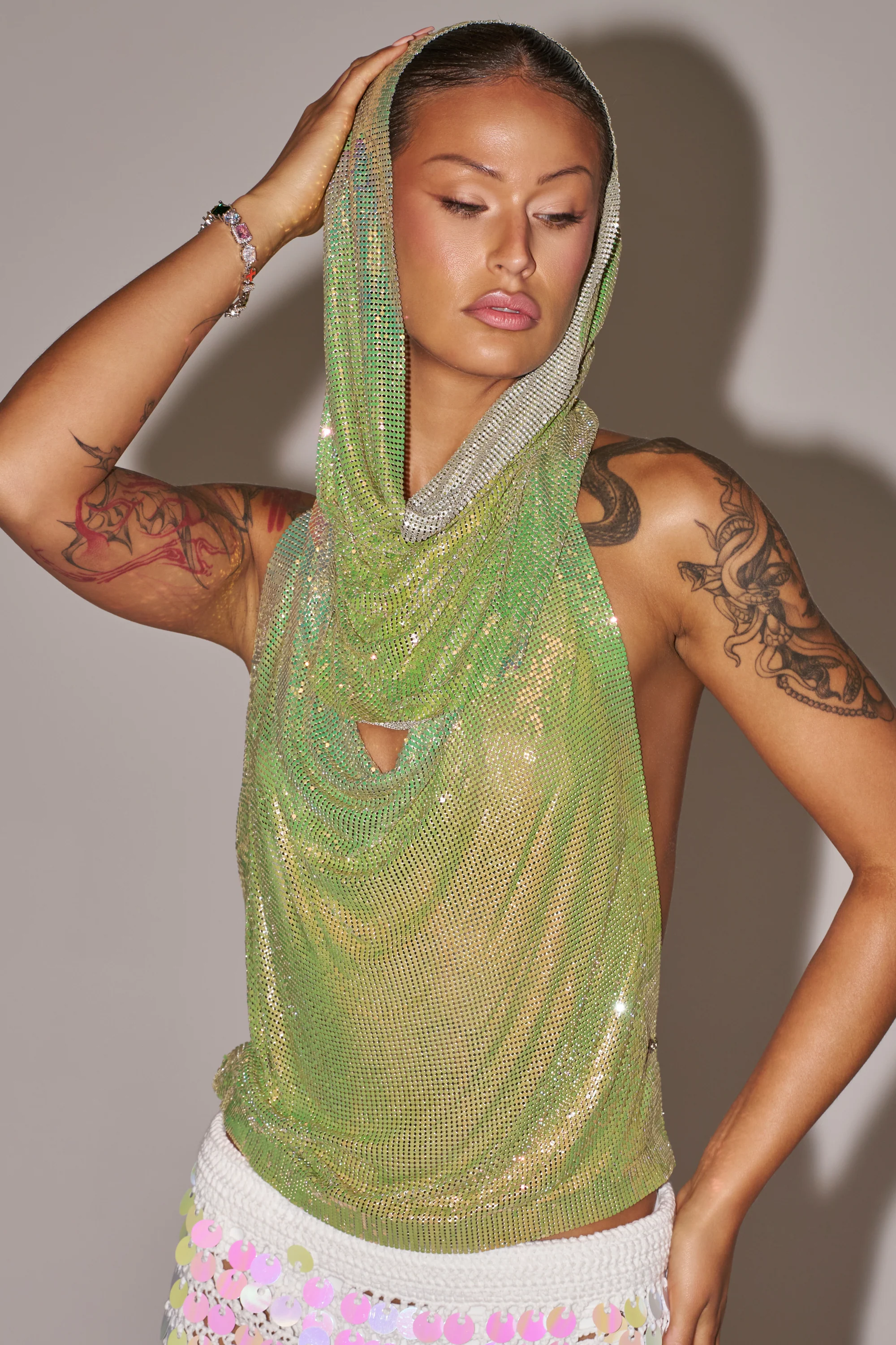 IN MY MIND HOODED CHAINMAIL TOP IN GREEN