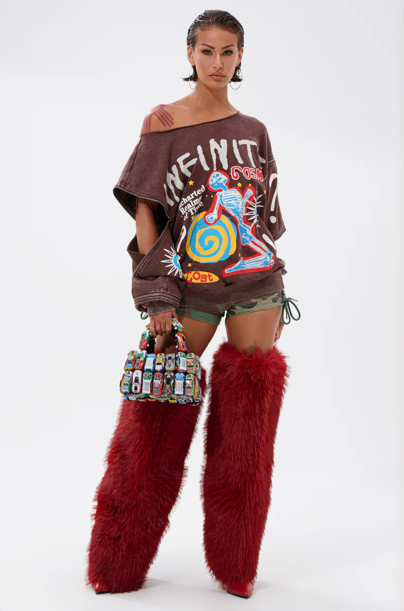 INFINITE COSMOS OVERSIZED GRAPHIC SWEATSHIRT - Image 11
