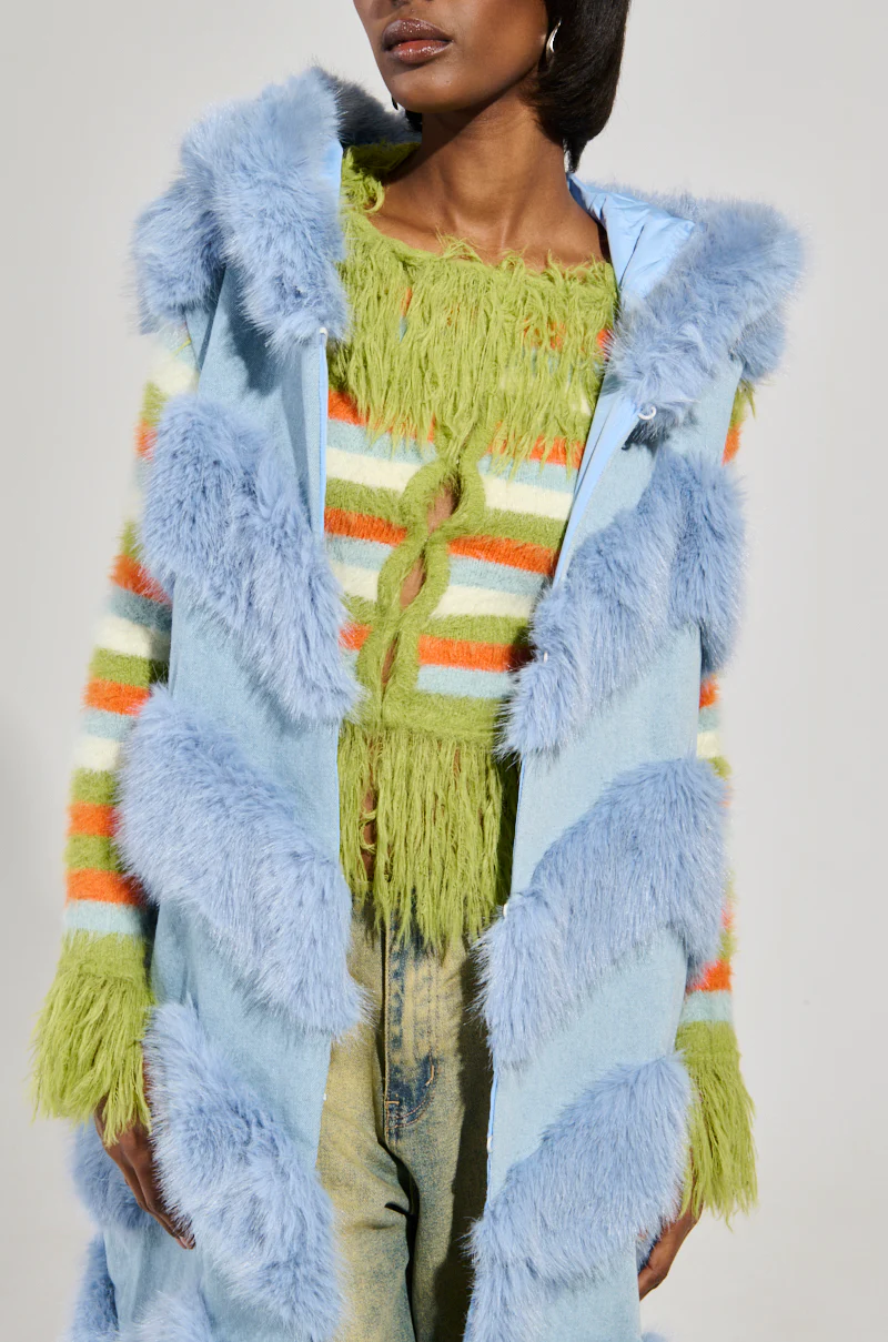 JEMI MIX MATERIAL FAUX FUR VEST IN DENIM - Image 8