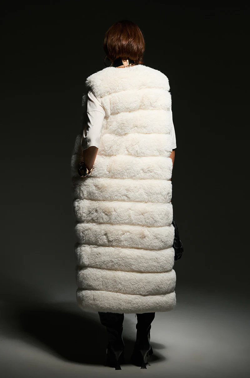 JENNY LIN FAUX FUR MAXI VEST IN WHITE - Image 3