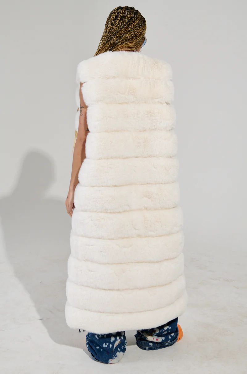 JENNY LIN FAUX FUR MAXI VEST IN WHITE - Image 9