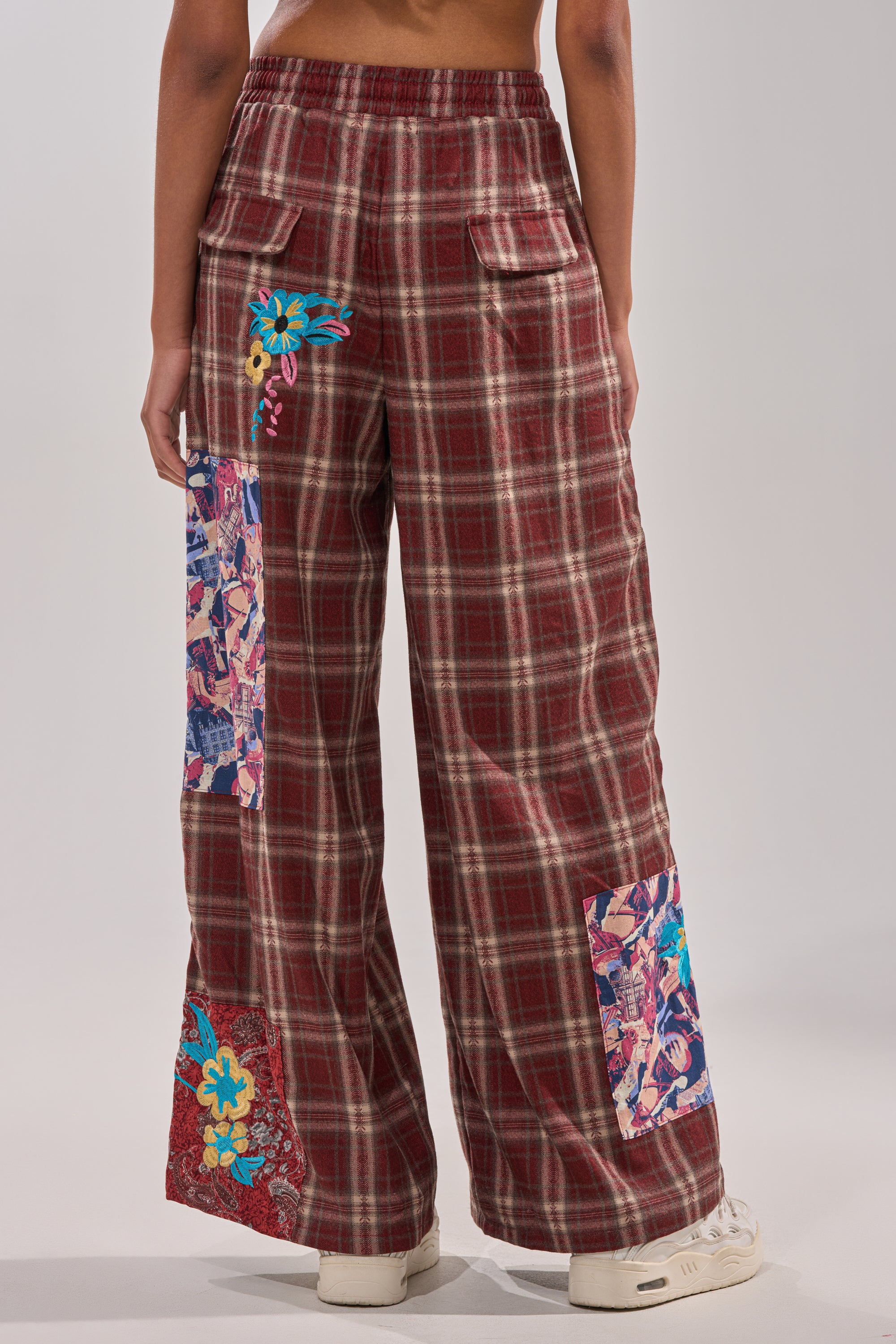 KRIYSTA FLORAL PATCH PLAID PANT - Image 6