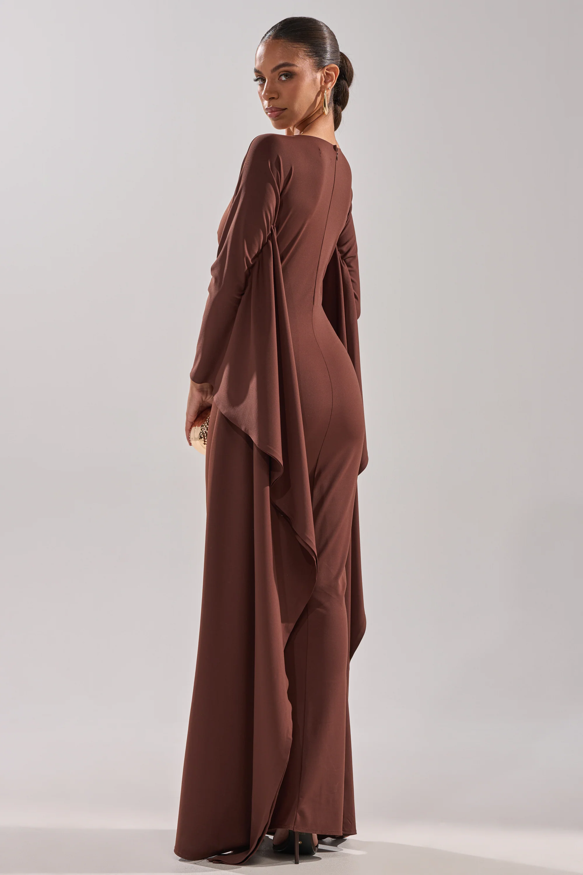 KYLIE MAXI DRESS WITH RUFFLE SLEEVES IN BROWN - Image 5