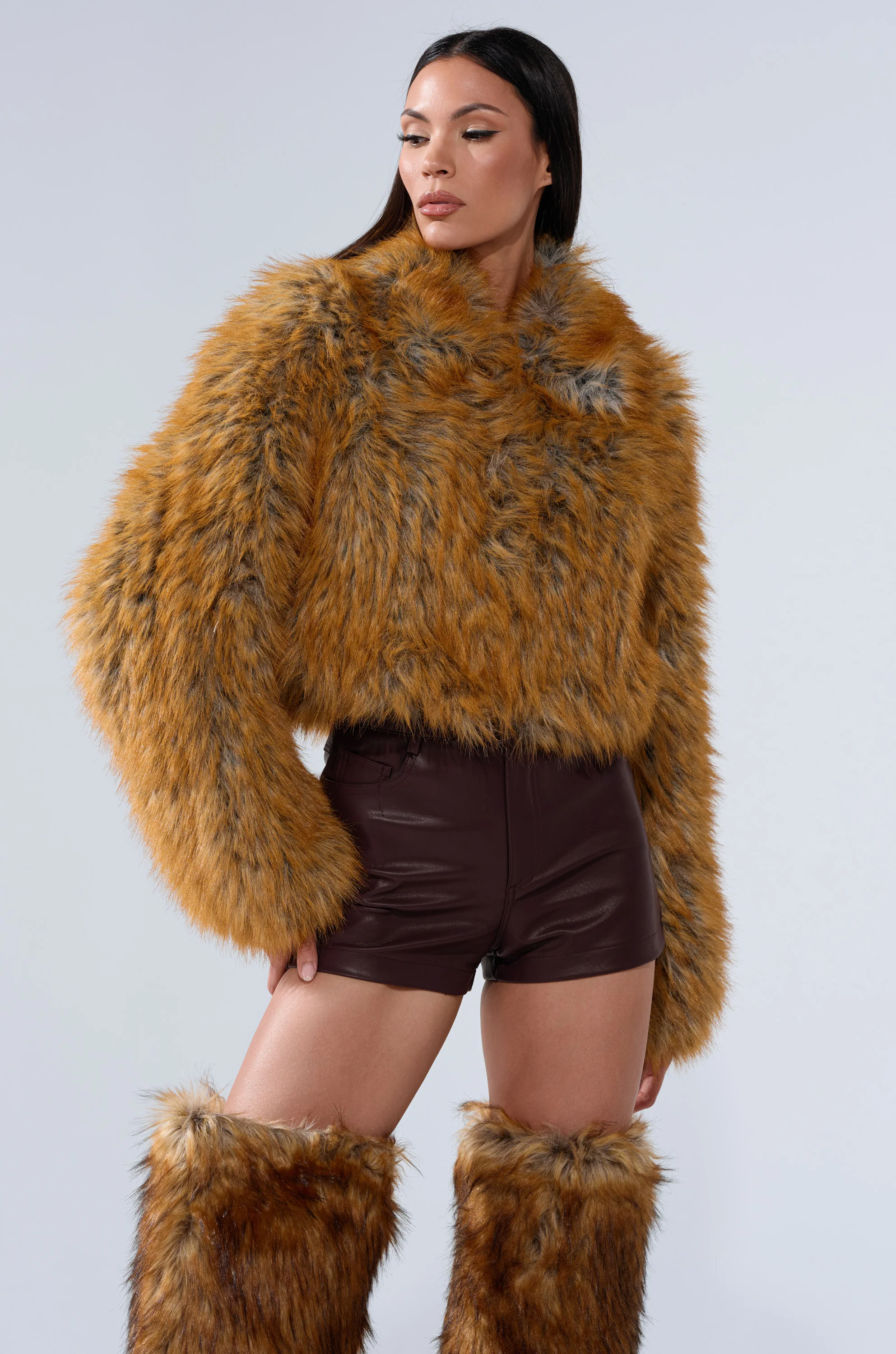 LAY LOW FAUX FUR BOMBER - Image 4