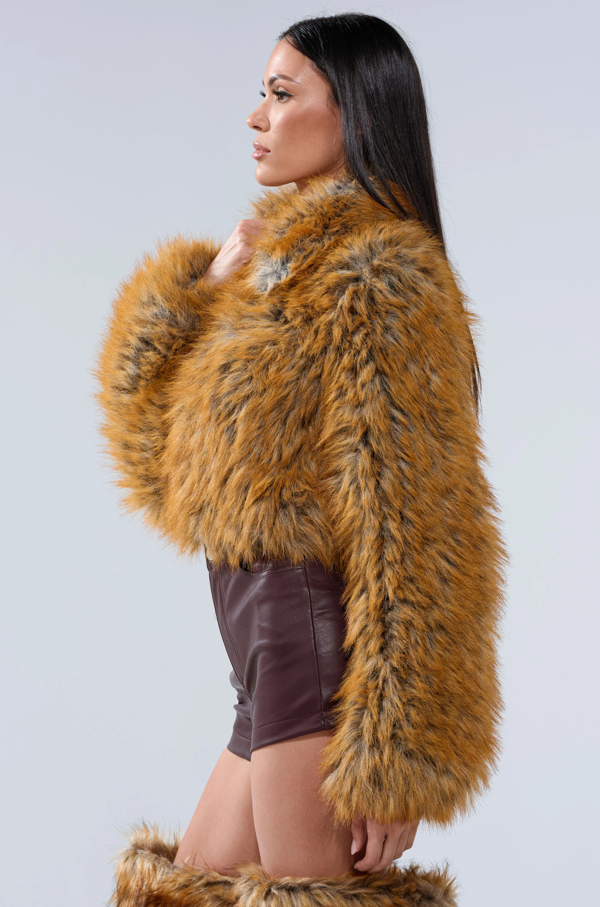 LAY LOW FAUX FUR BOMBER - Image 7