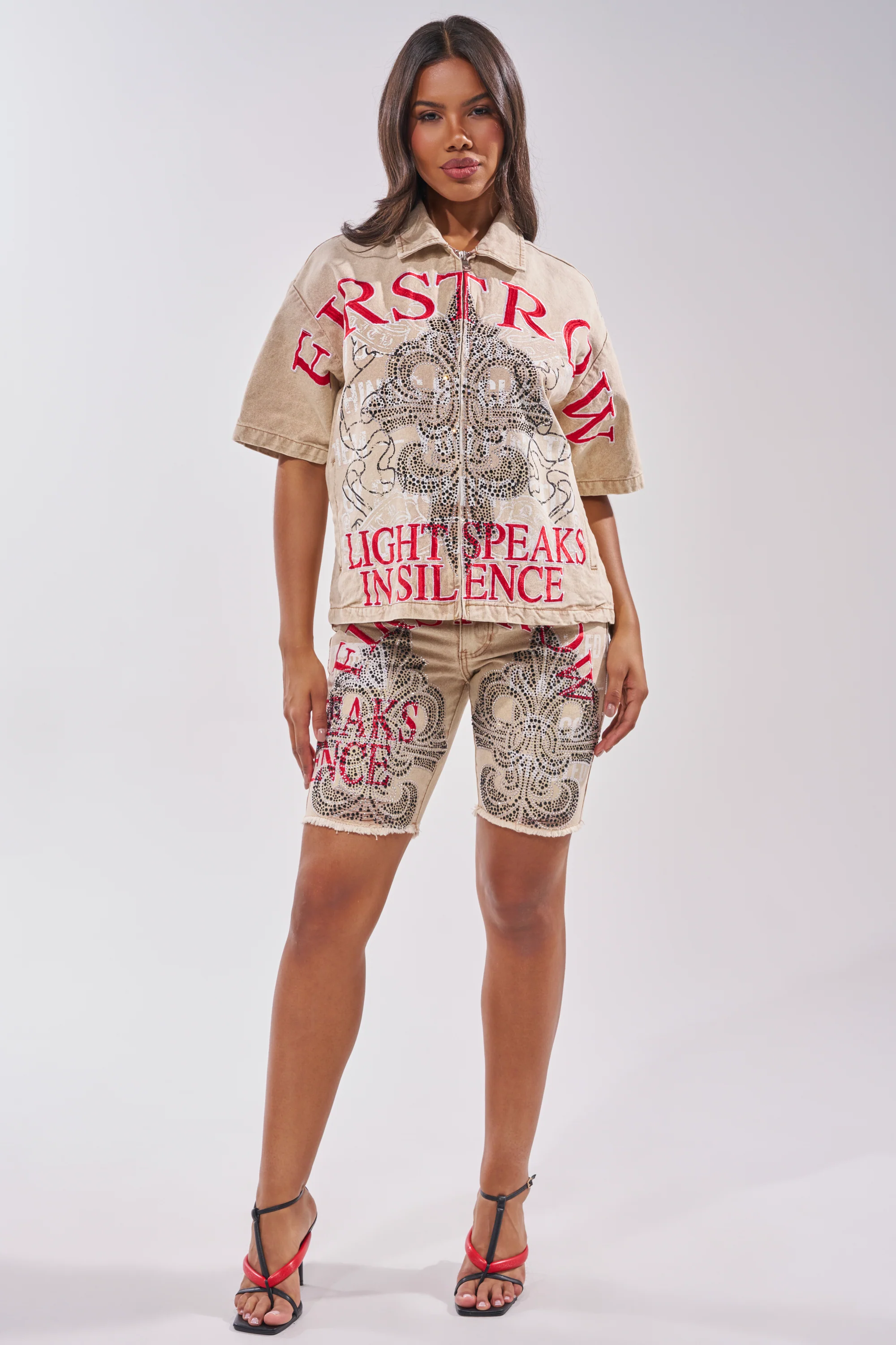 LIGHT SPEAKS IN SILENCE DENIM SHORT - Image 10