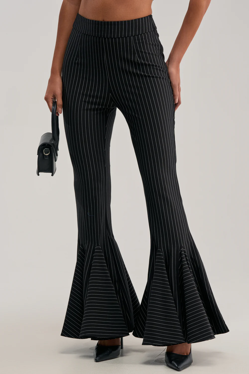 LIVI STRETCHY PINSTRIPE FLARE LEGGING - Image 3