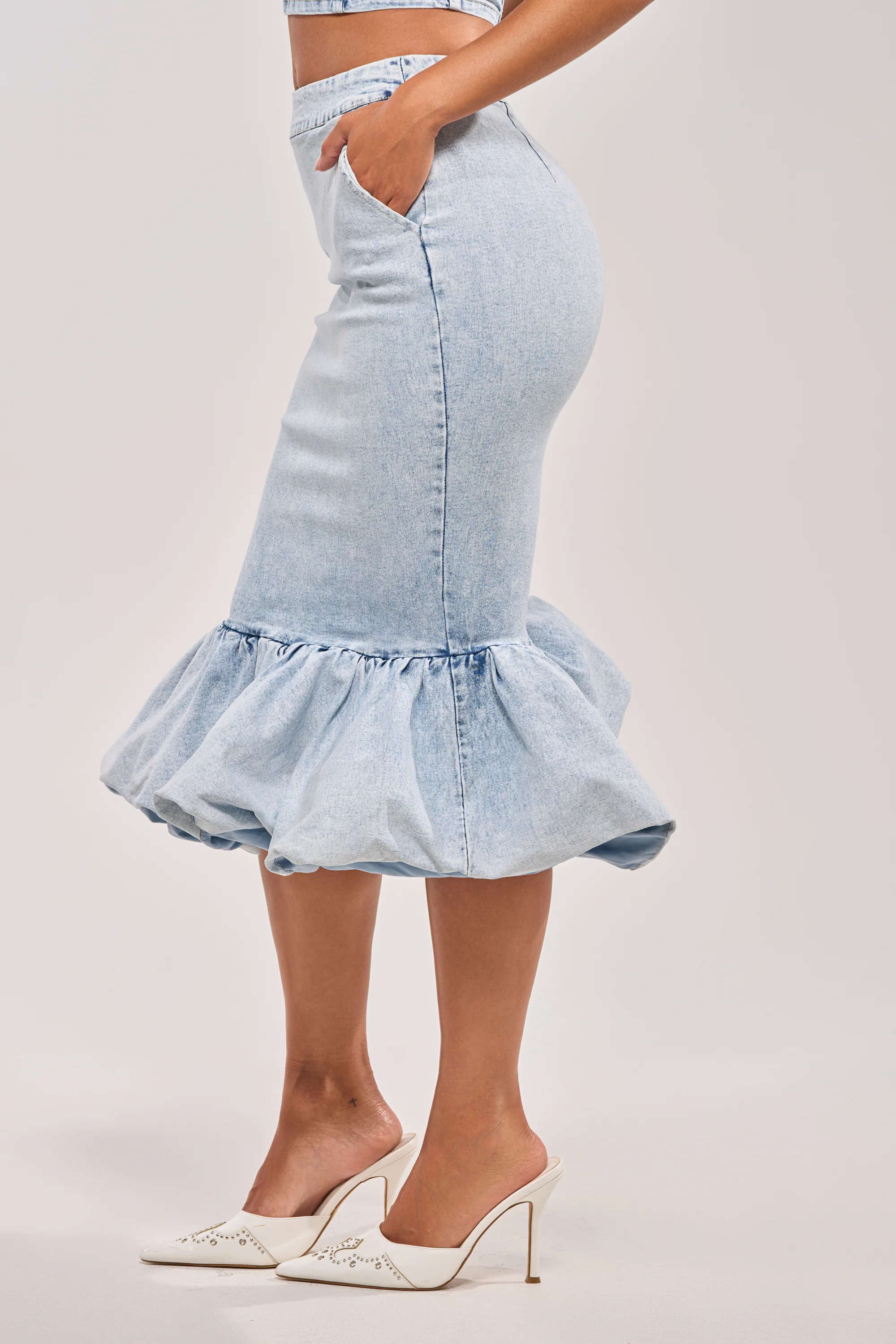 LOVE ME LIKE THAT DENIM MIDI SKIRT - Image 4