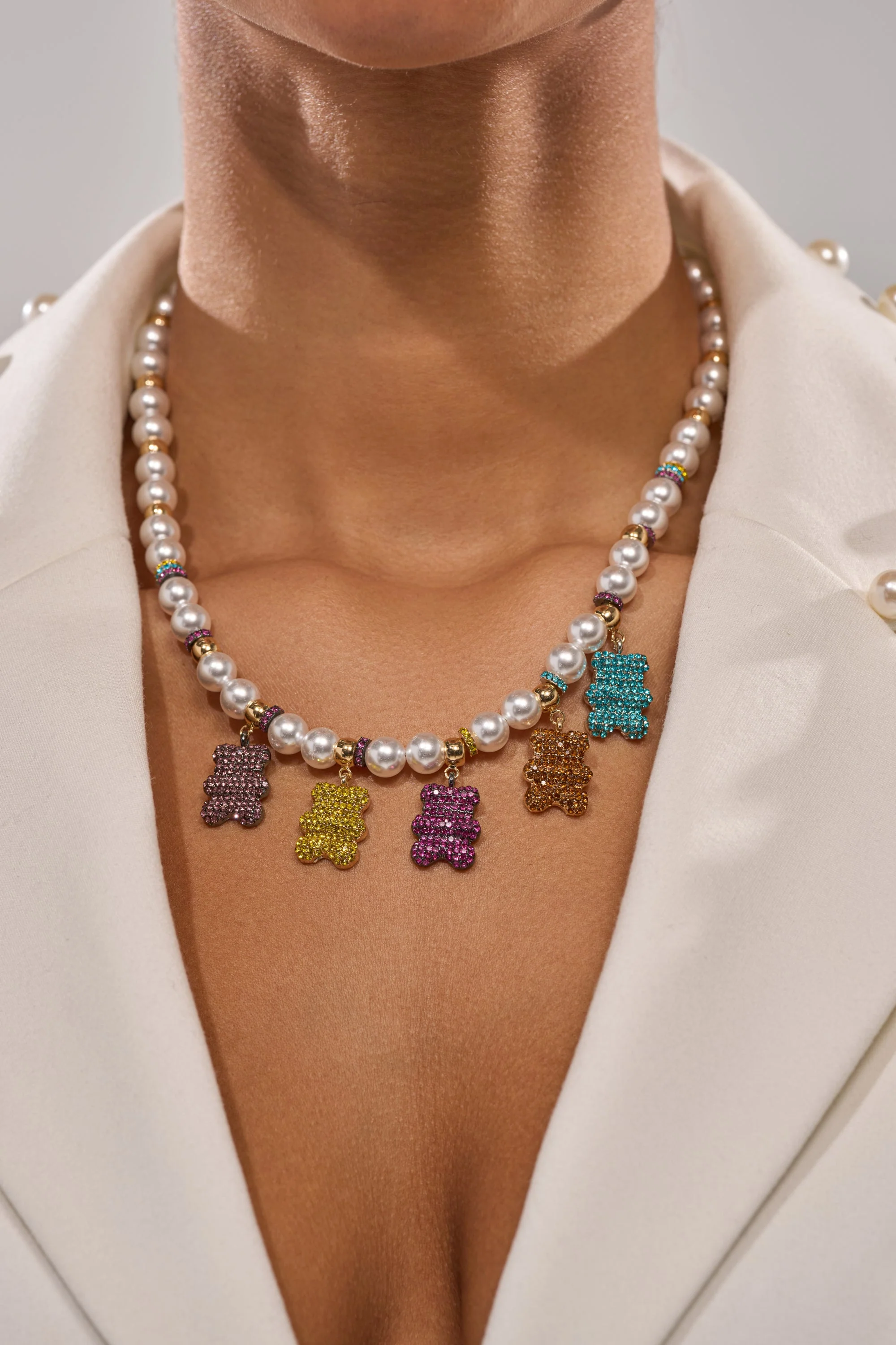 LUXE BEAR CHARM NECKLACE - Image 3