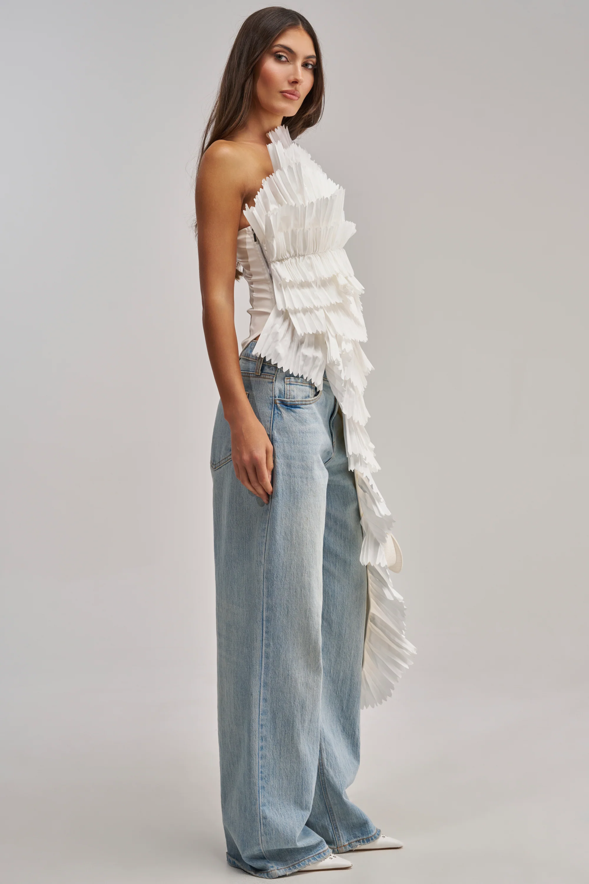 LUXURIOUS ASYMMETRICAL TOP IN WHITE - Image 3