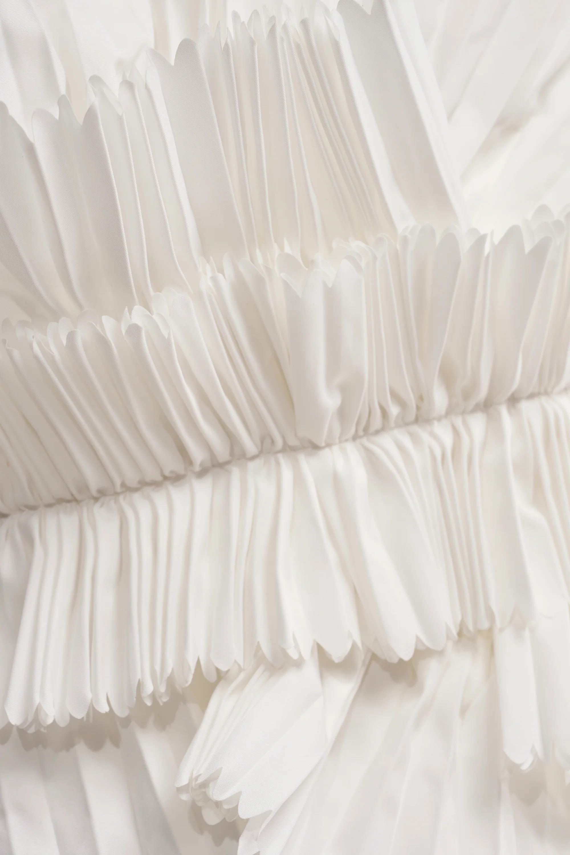 LUXURIOUS ASYMMETRICAL TOP IN WHITE - Image 6