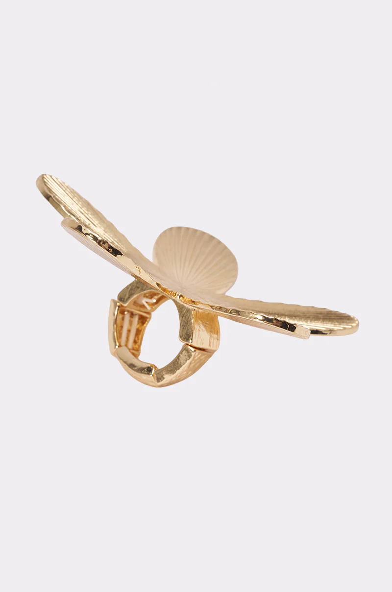 MAKING A STATEMENT RING - Image 3