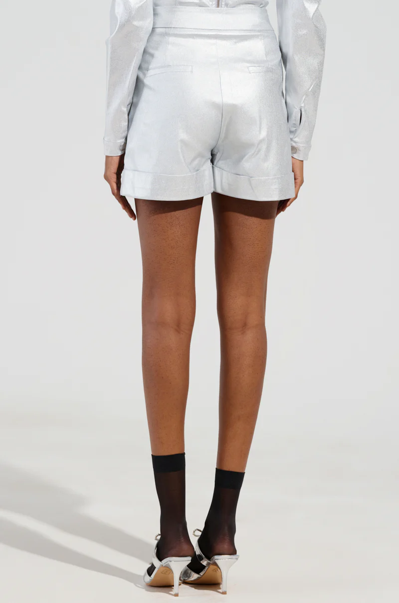 MISS INDEPENDENT METALLIC SHORT IN SILVER - Image 5
