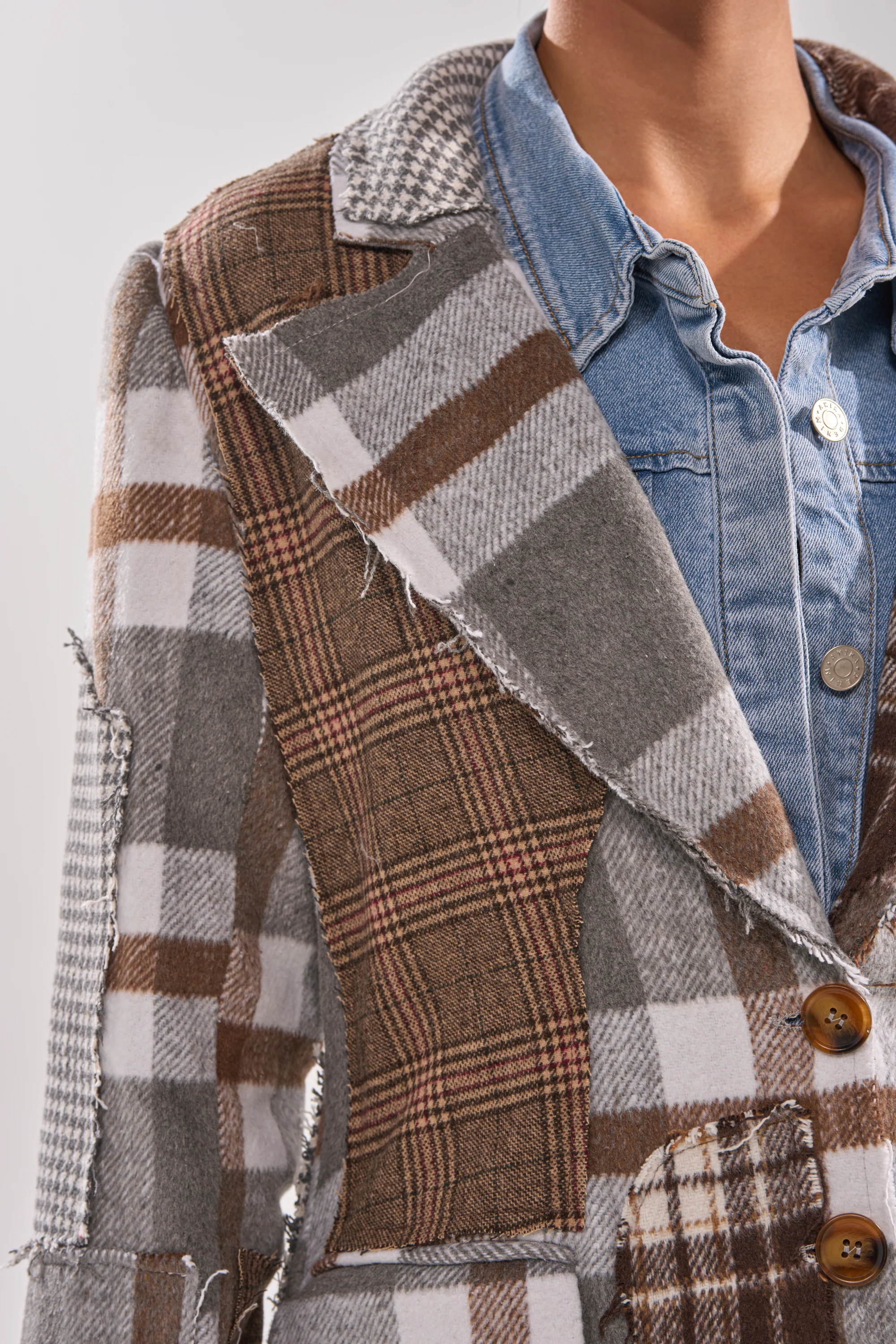 MIXED FEELINGS PATCHWORK TRENCH - Image 9