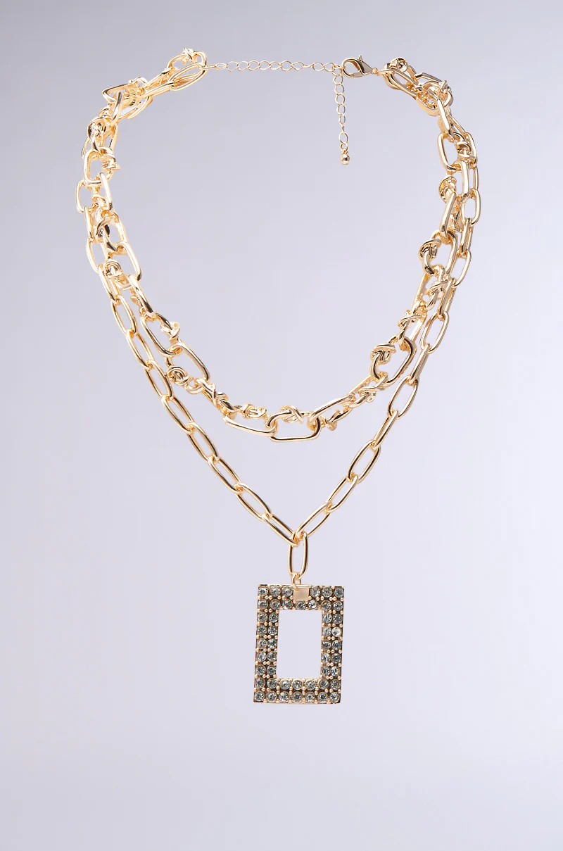 LUXE LIFE GOLD NECKLACE - Image 3