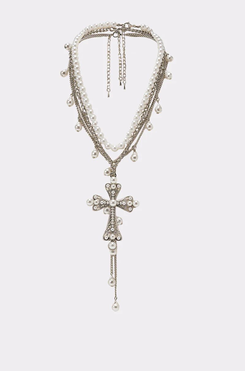 PRINCESS PEARL NECKLACE