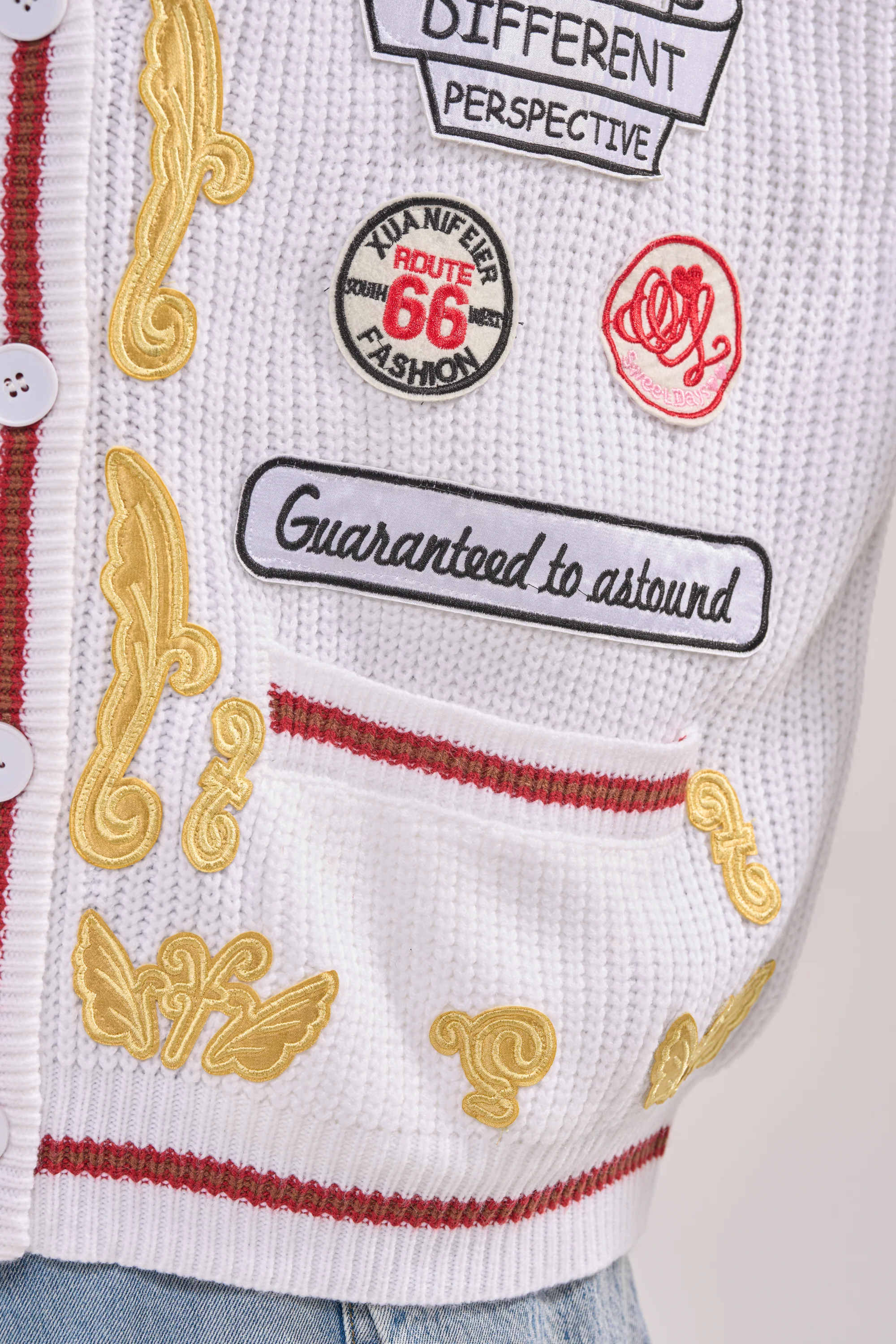 NEW REGALIA PATCH CARDIGAN - Image 11