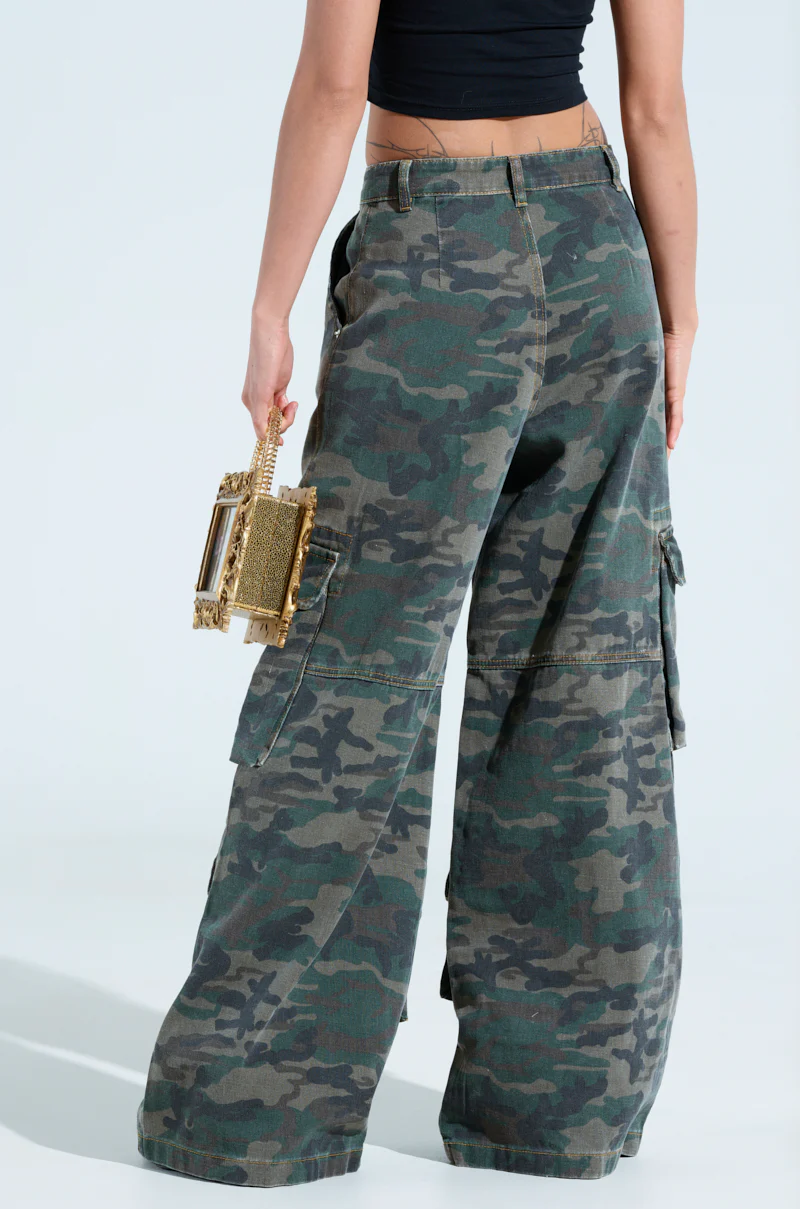 NOT SO BASIC CAMO CARGO PANTS - Image 3