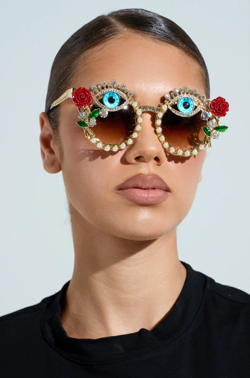 OFF THE RUNWAY SUNGLASSES - Image 4