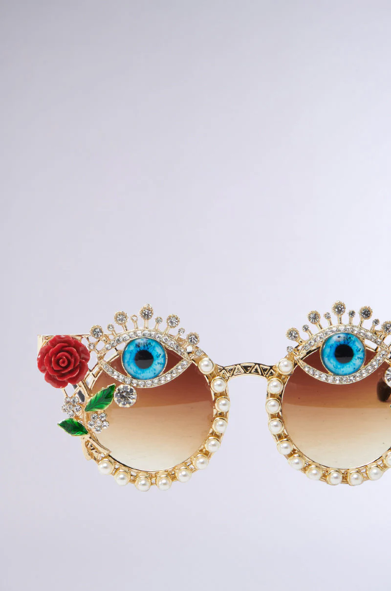 OFF THE RUNWAY SUNGLASSES - Image 5