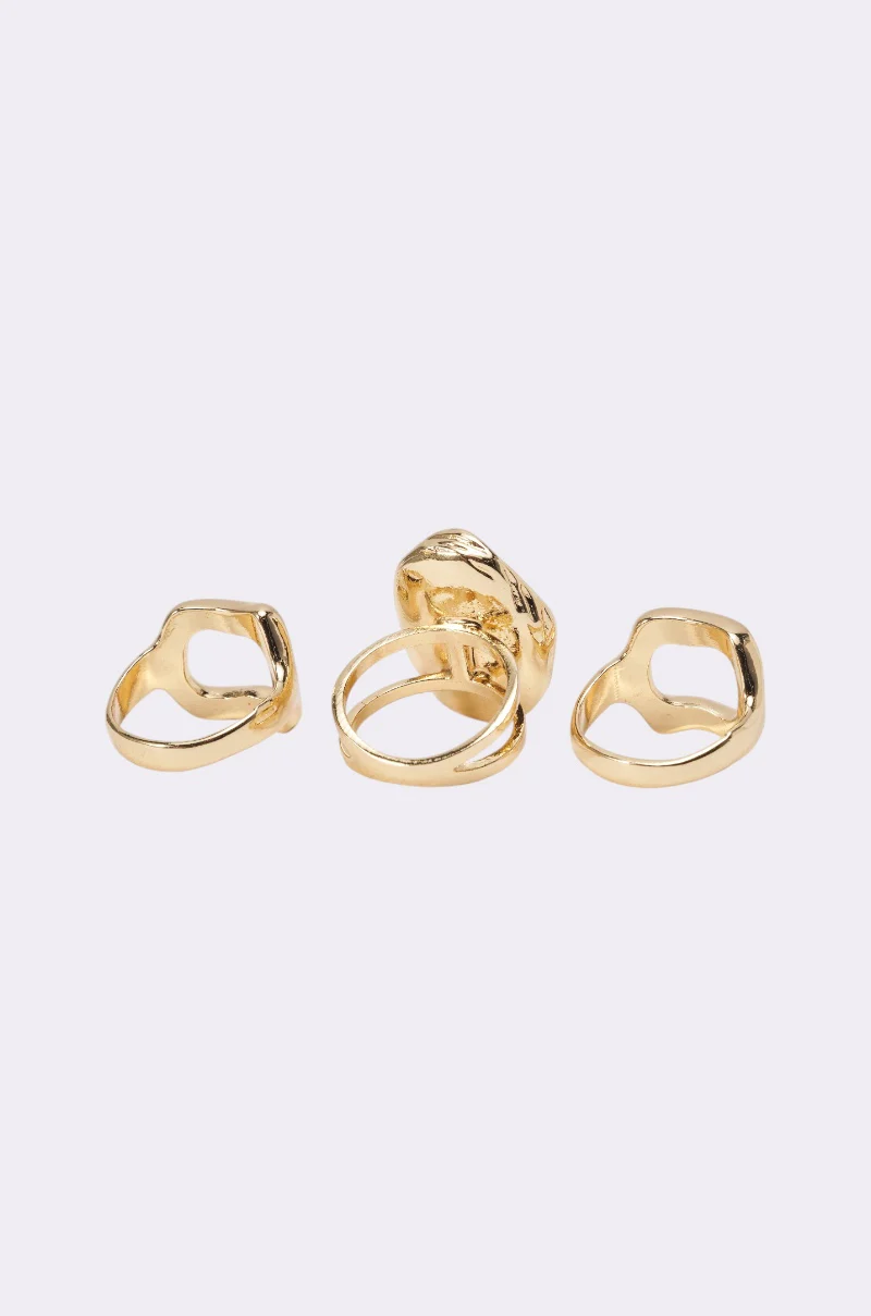 ON A DATE RING SET - Image 3
