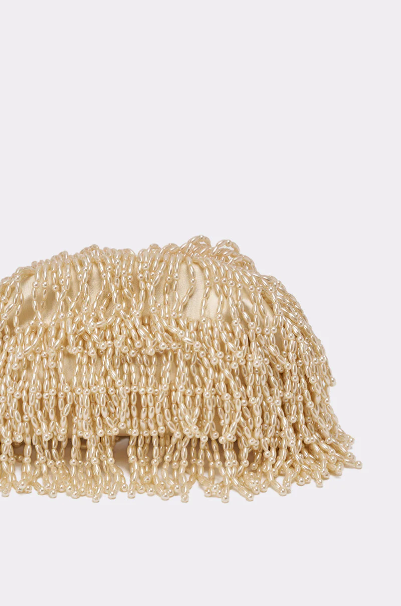 ON AN ISLAND PEARL CLUTCH - Image 7