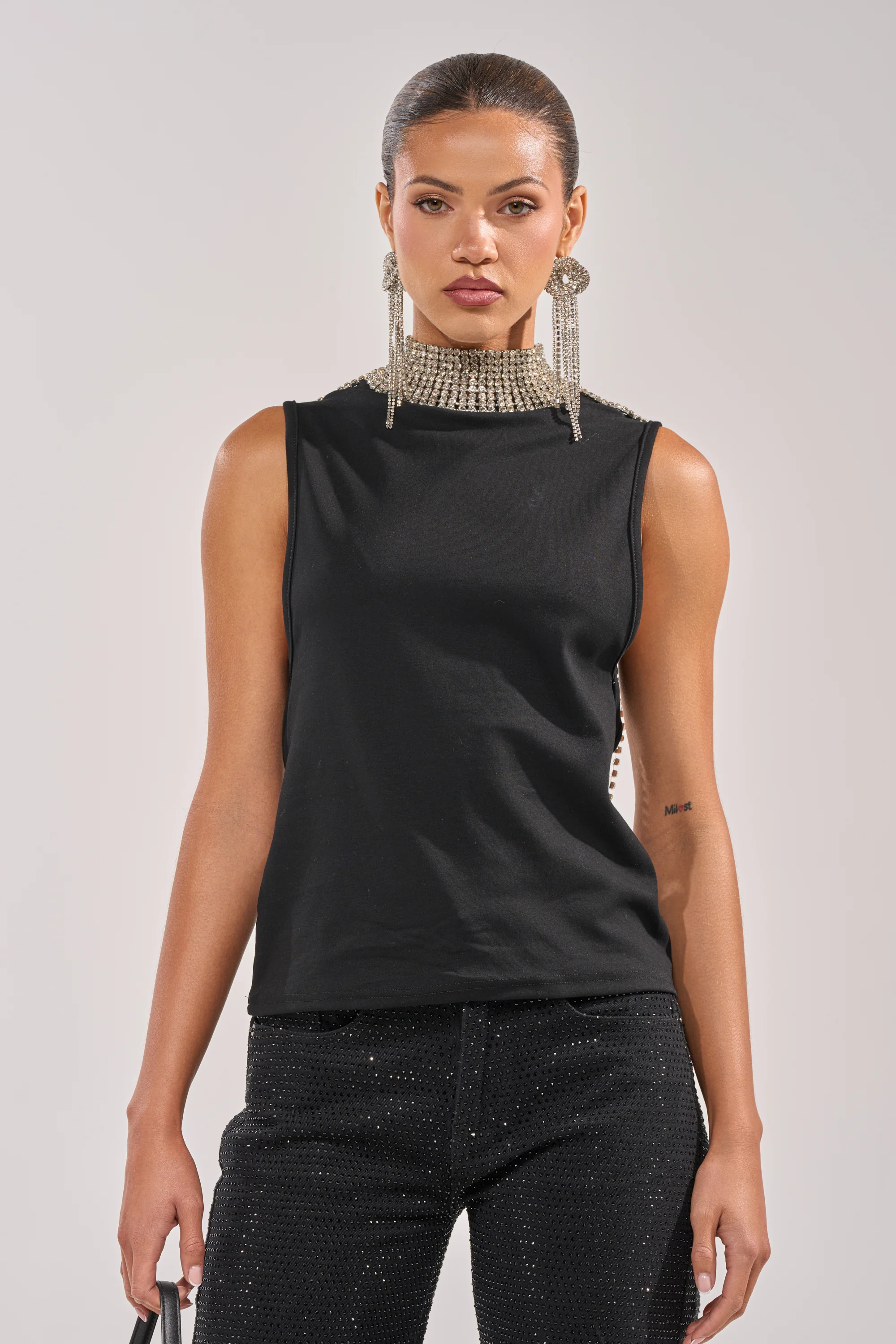 ONE OF ONE RHINESTONE SLEEVELESS TEE IN BLACK - Image 3