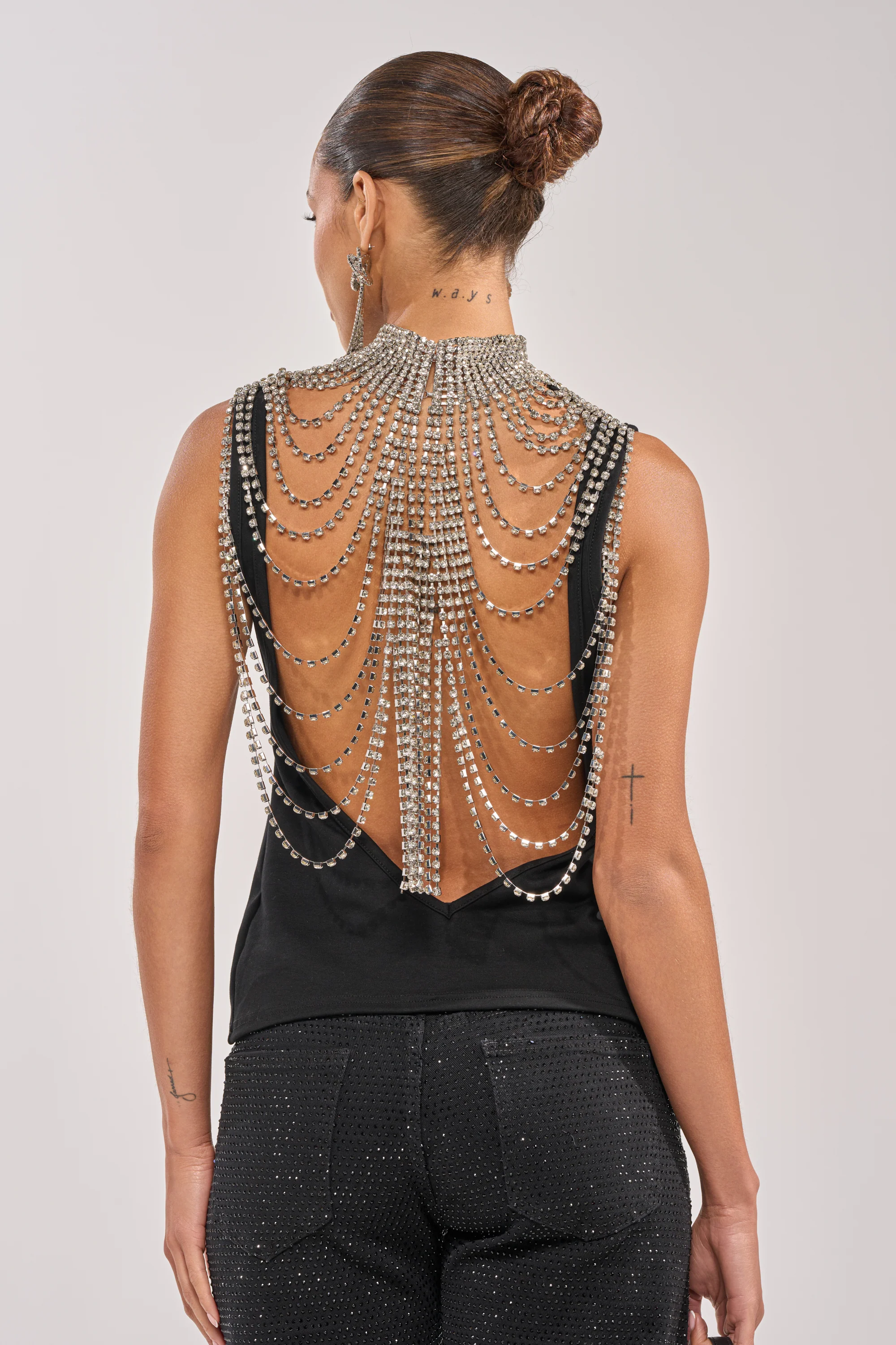 ONE OF ONE RHINESTONE SLEEVELESS TEE IN BLACK - Image 5
