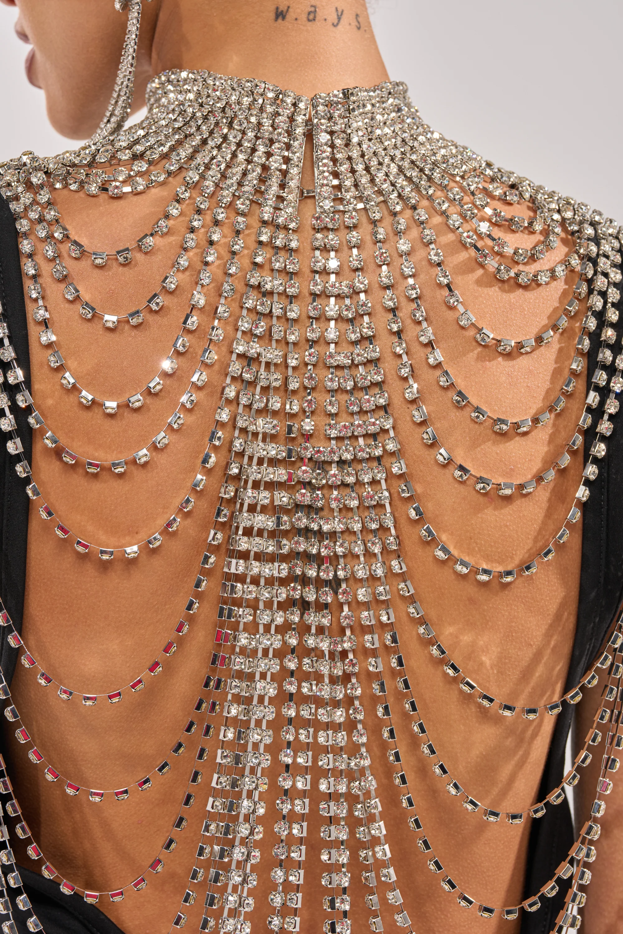 ONE OF ONE RHINESTONE SLEEVELESS TEE IN BLACK - Image 7
