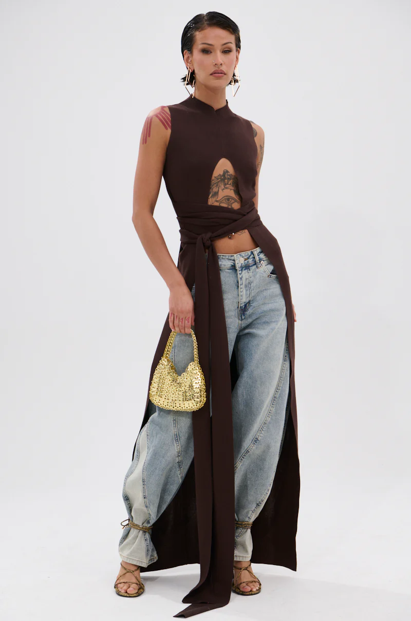 OVER THE TOP CUTOUT SWEATER IN CHOCOLATE BROWN - Image 3