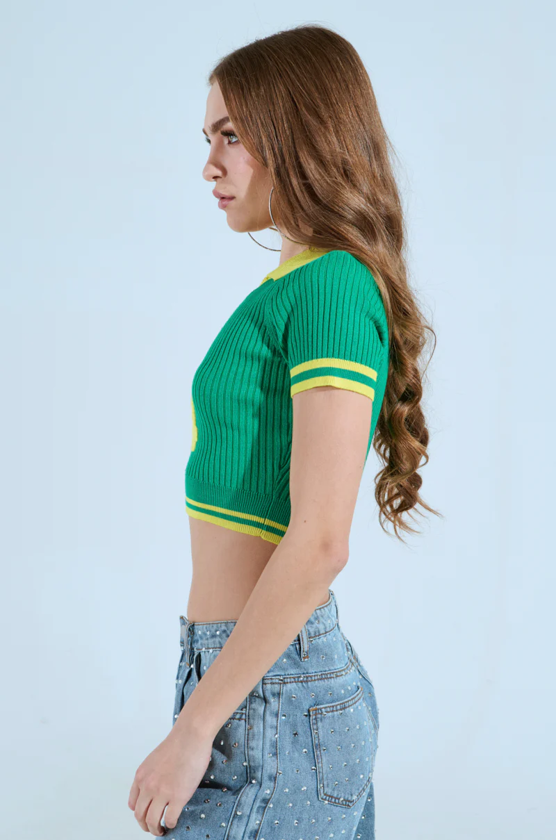 PRETTY ELITE CROPPED COLLARED SWEATER - Image 3