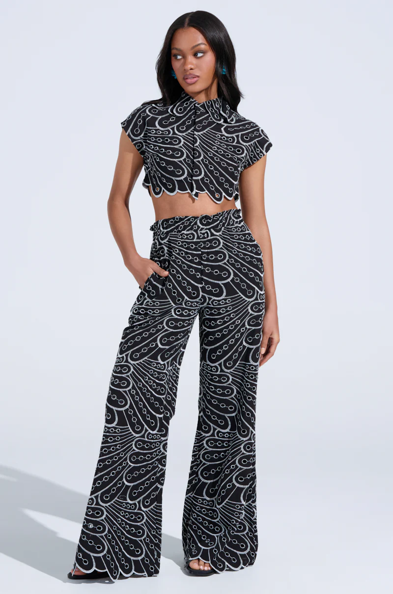 SET YOU FREE CROP WOVEN BLACK MULTI TOP - Image 5