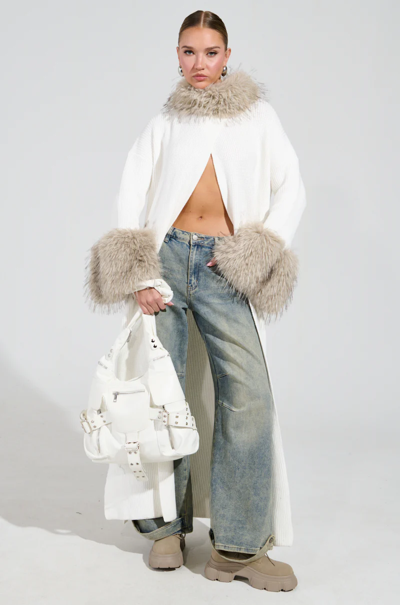 SNOWY NIGHT LONG CARDIGAN IN IVORY - Image 3