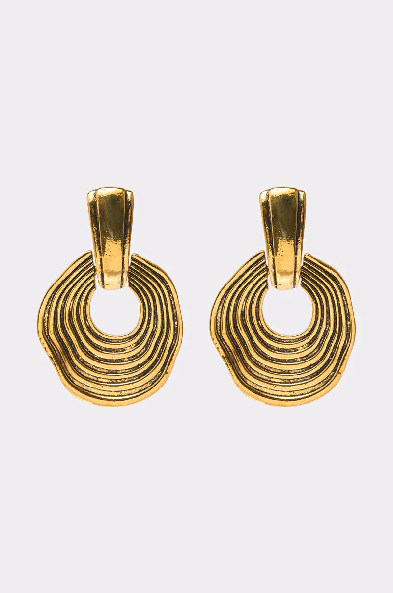 SO WAVY EARRING