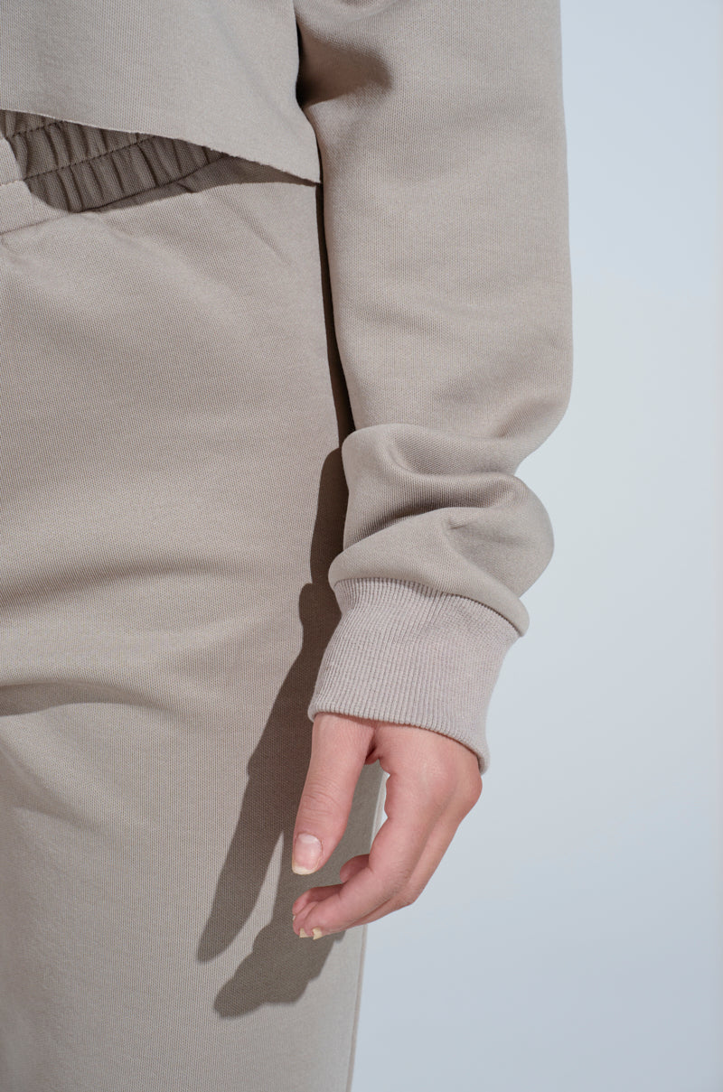 SOURCE UNKNOWN CROPPED SWEATSHIRT - Image 8