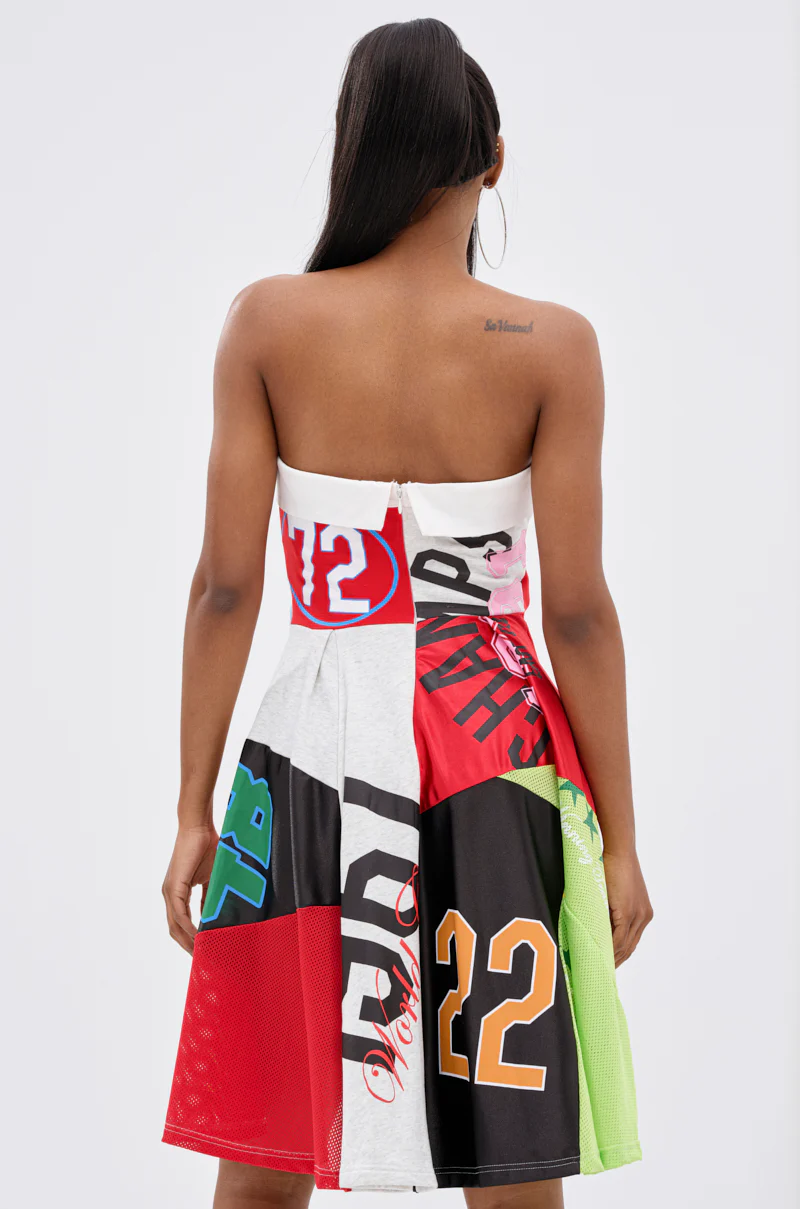 STAND OUT GRAPHIC MINI DRESS - Image 8