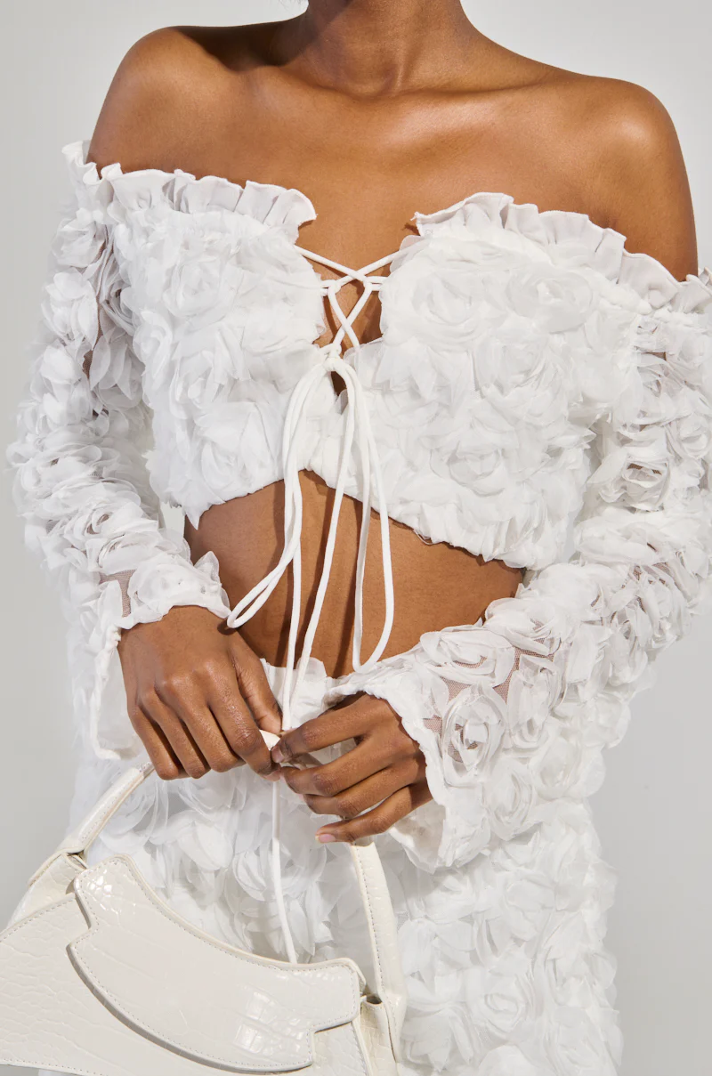 SWEET ESCAPE OFF THE SHOULDER LACE UP BLOUSE IN WHITE - Image 7