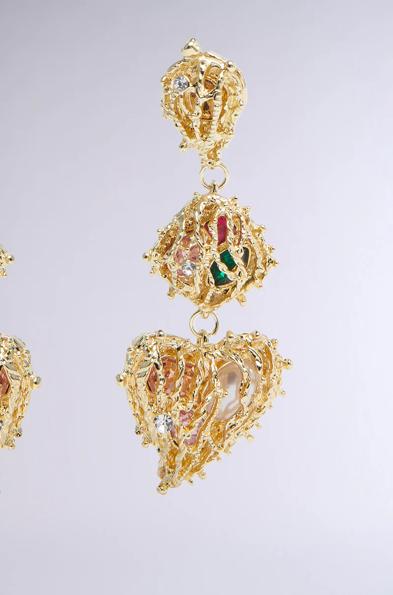 TAKE MY HEART DROP EARRING - Image 4