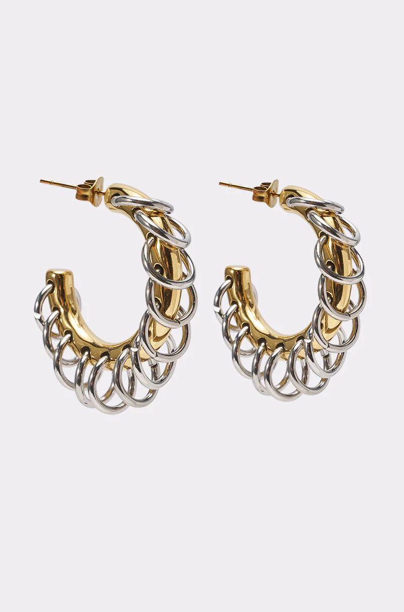 THATS CUTE HOOP EARRING - Image 3