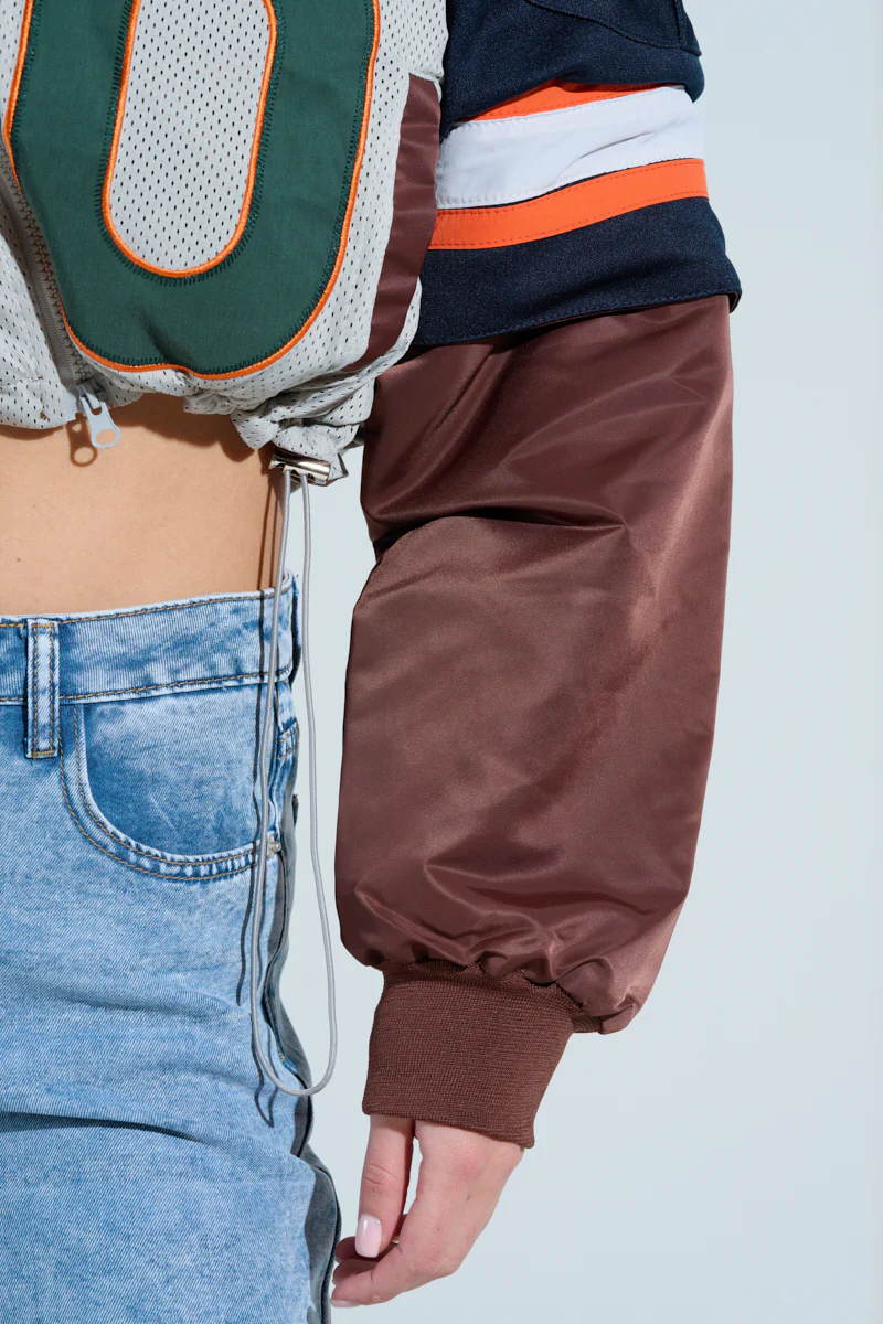 TOP TEN BOMBER - Image 9